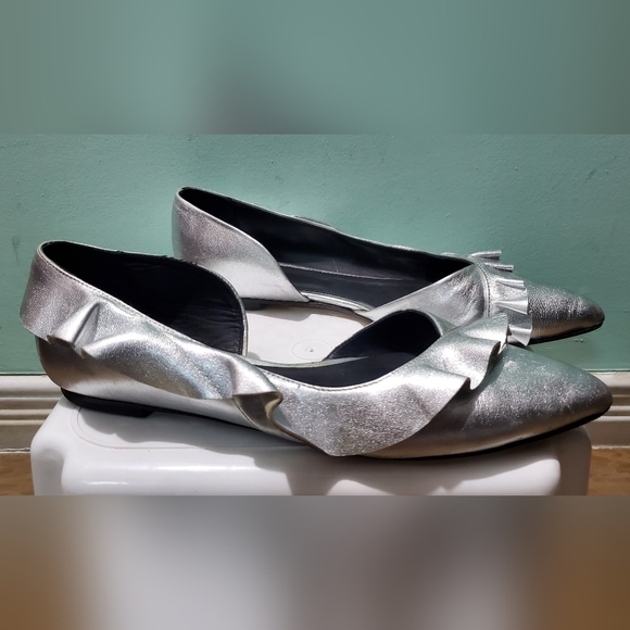 IRO Ruffled Silver Metallic Leather Pointed Toe D'Orsay Flats sz 41 - Picture 3 of 15